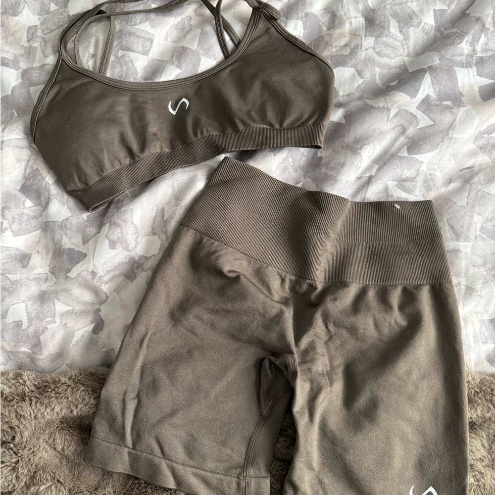 Stylish Workout Set - Cosmic Seamless